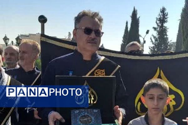 حضور پرشور دانش آموزان دبستان شاهد حیات در راهپیمایی سیزده آبان ۱۴۰۴