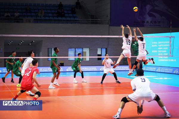 مسابقات دانش‌آموزی والیبال زیر ۱۵ سال قهرمانی جهان (ایران - عربستان)