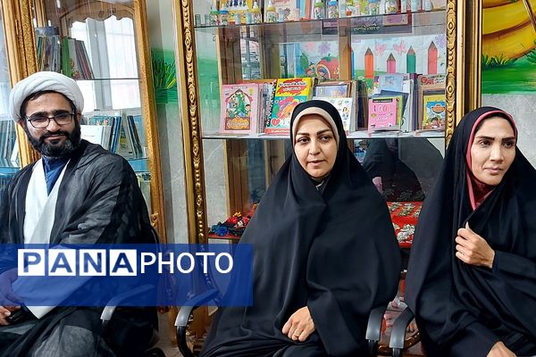 برگزاری جشن غنچه‌ها در کهریزک 