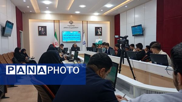 دیدار صمیمی دانش‌آموزان گلستان با مدیر شبکه آموزش ملی 