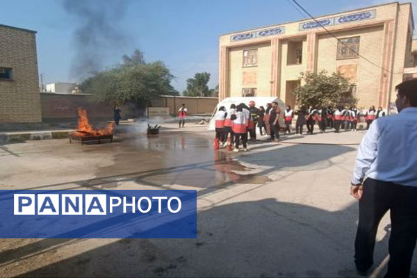 مانور زلزله در مدارس شهرستان‌ها و مناطق استان بوشهر