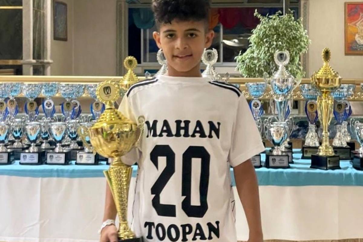  درخشش افتخارآمیز دانش‌آموز نصیرشهری در تورنمنت بین‌المللی فوتبال ترکیه – آبان ۱۴۰۴