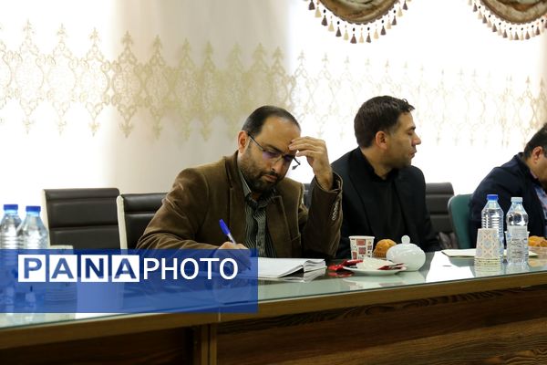 جلسه هماهنگی بیست و هفتمین مانور زلزله و ایمنی در مدارس آذربایجان شرقی