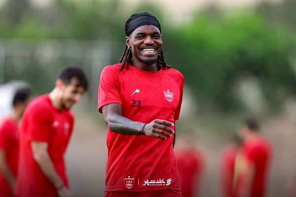 تأییدیه فیفا برای مهاجم خارجی پرسپولیس صادر شد