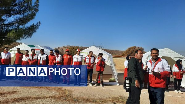مانور سراسری زلزله در دبیرستان  پسرانه عشایر یاسوج 