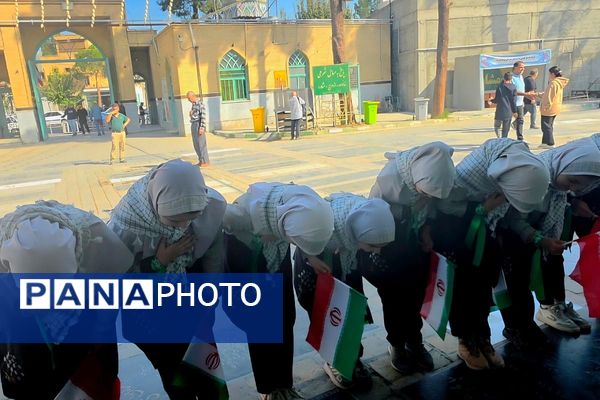 هفته بسیج و غبار روبی مزار شهدای  امامزاده عمادالدین (ع) در شهرستان رباط‌کریم