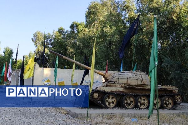 اولین روز حضور دانش‌آموزان دختر منطقه کهریزک در یادمان ‌های مناطق عملیاتی جنوب ایران