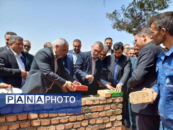 آیین خشت گذاری مدرسه ثامن الحج شهرستان اسلامشهر 