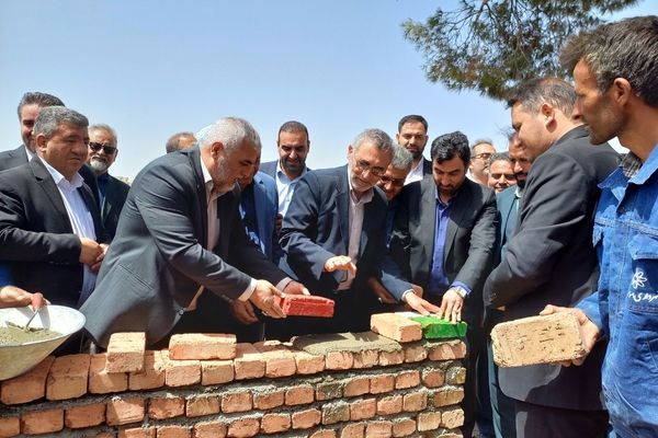 آیین خشت گذاری مدرسه ثامن الحج شهرستان اسلامشهر 