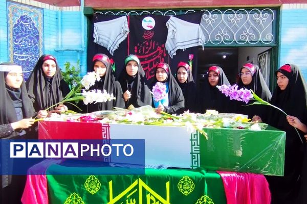 آیین استقبال از شهید گمنام در دبیرستان الزهرا 