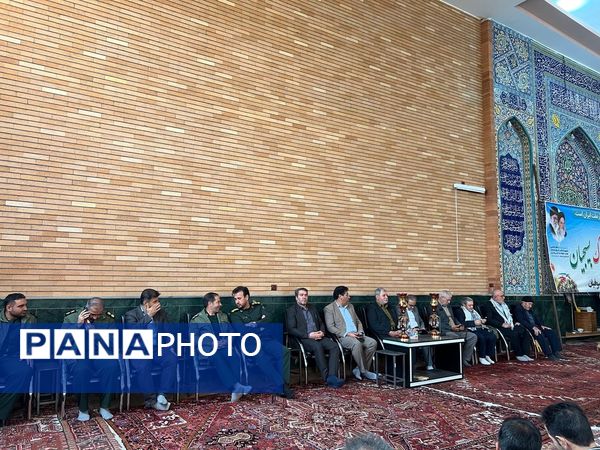 اجتماع بزرگ بسیجیان بخش صوفیان به‌مناسبت هفته بسیج