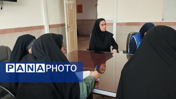 جلسه همکاری کمیته امداد و شورای دانش‌آموزی در آموزش و پرورش ناحیه ۲ کرج و شهرستان فردیس 
