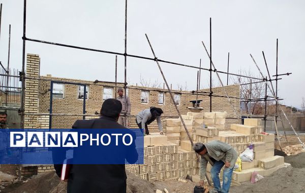 بازدید معاون توسعه و پشتیبانی اداره آموزش و پرورش کاشمر از مراحل ساخت آموزشگاه مرحوم حسین نساجیان کاشمر 