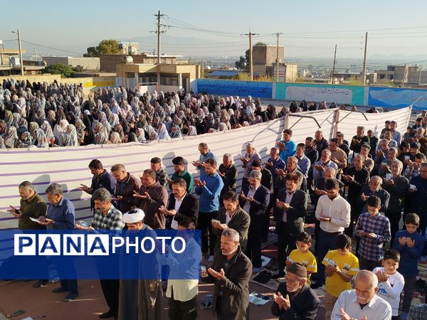 نماز عید فطر ۱۴۰۴ در روستای ظفرآباد شیراز اقامه شد