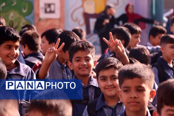 صبحگاه دانش‌آموزی در دبستان قلمچی گرگان