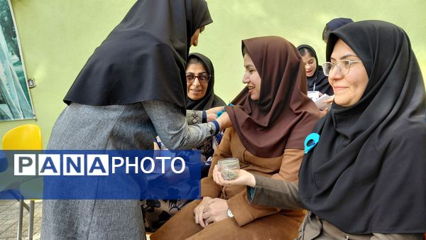 گرامیداشت  هفته ملی دیابت در دبیرستان صالحین