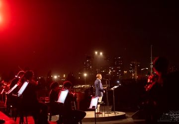 دوری از شما غمی است بر دل ما