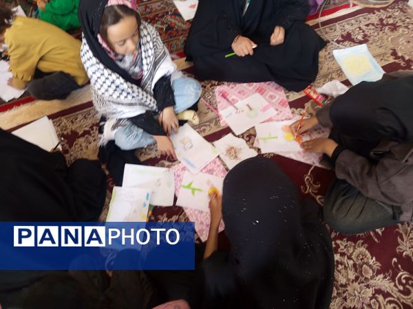 برپایی غرفه کودک در نماز جمعه کاشمر