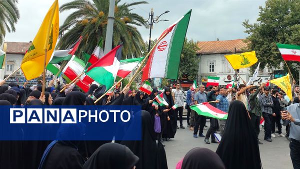 تجمع دانشجویان در اعتراض به حملات آمریکا و اسرائیل در قائمشهر 