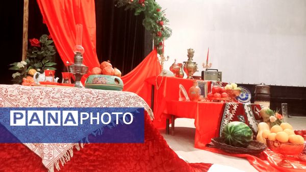 یلدای هنری با حضور هنرمندان در کانون ارشاد شهرستان خلیل آباد 