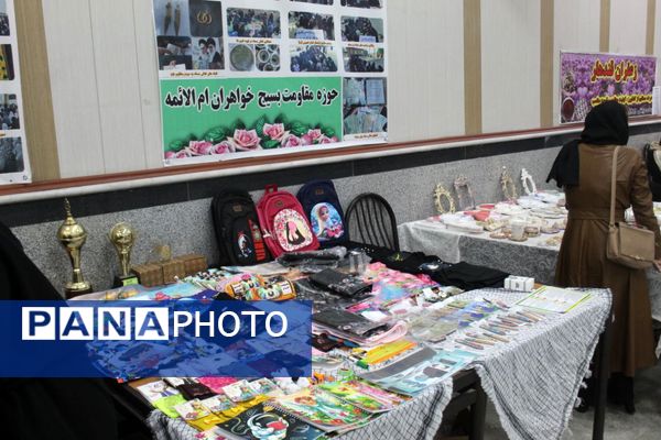 نمایشگاه صنایع دستی ملکان فرصتی برای دیدن و خرید آثار بومی