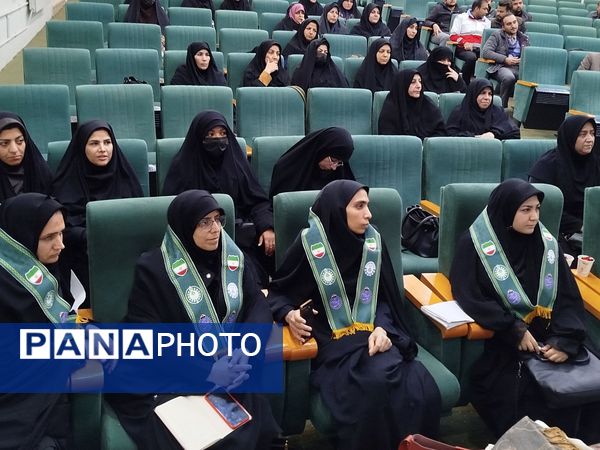 کارگاه توانمند‌سازی مربیان پیشتاز اداره آموزش و پرورش شهرستان کاشمر