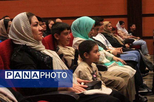 تجلیل از پسران آینده‌ساز بهارستانی