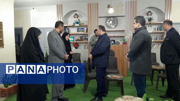 بازدید مدیرکل آموزش و پرورش استان از هنرستان فاطمه‌الزهرا(س) هادی‌شهر