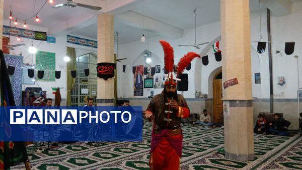 مراسم تعزیه خوانی شهادت حضرت عباس(ع) توسط ذاکرین دهستان شوراب صغیر