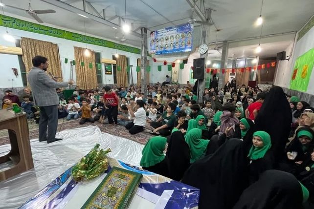 مجمع قاریان و حافظان قرآن دارالقرآن الثقلین در حسینیه ارشاد
