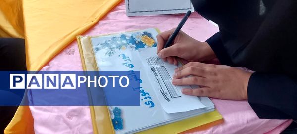 برگزاری انتخابات شورای دانش‌آموزی با هدف تعامل در مدرسه برکت خاتم