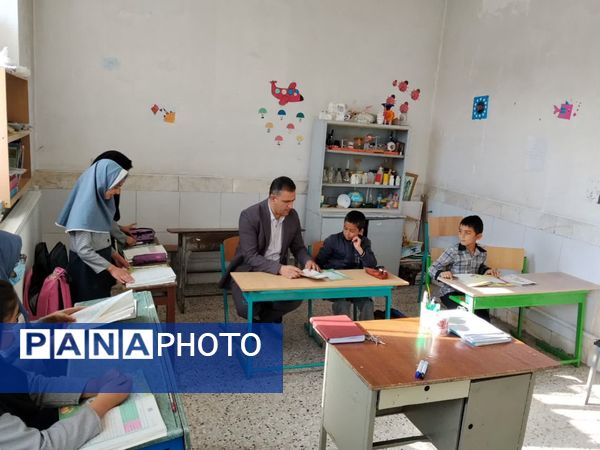 بازدید معاون آموزشی اداره آموزش و پرورش شهرستان خاتم از مدارس روستای خوانسار 