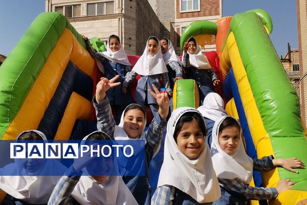 خانه کودک در مدرسه؛ تجربه‌ای نو برای دانش‌آموزان ورامینی 