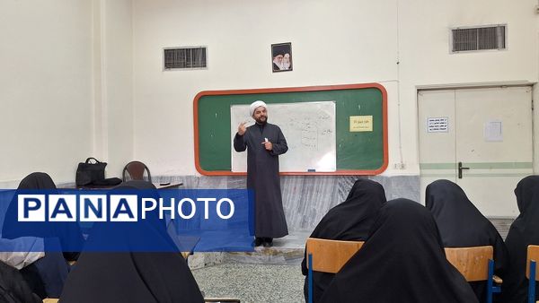 همایش اجرایی‌سازی سند منشور اقامه نماز در استان البرز