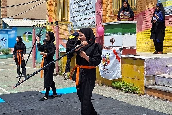 برگزاری المپیاد ورزشی درون مدرسه‌ای در دبیرستان سیزده آبان ناحیه یک کرج