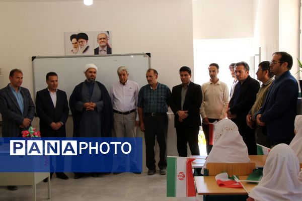 آیین بهره‌برداری متمرکز از ۵۶ پروژه آموزشی با ۱۶۲ کلاس درس