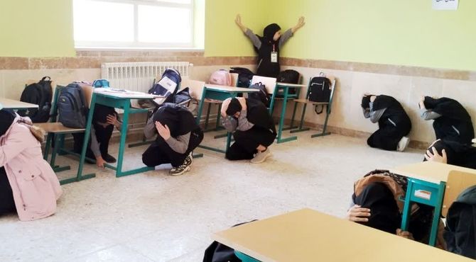 بیست و هفتمین مانور سراسری زلزله و ایمنی در مدارس شهرستان کلات