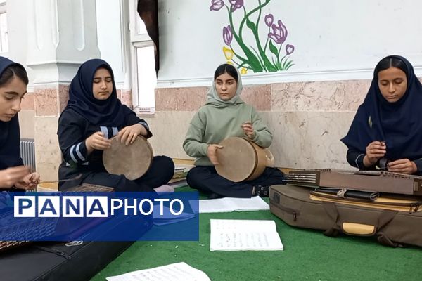 هفته ماها با کشف استعدادهای برتر هنری در زینبیه۲