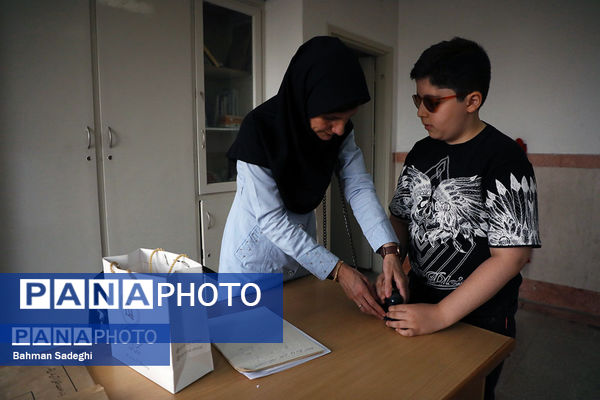 بازدید خبرنگاران از مجتمع نابینایان شهید محبی منطقه 5 شهر تهران