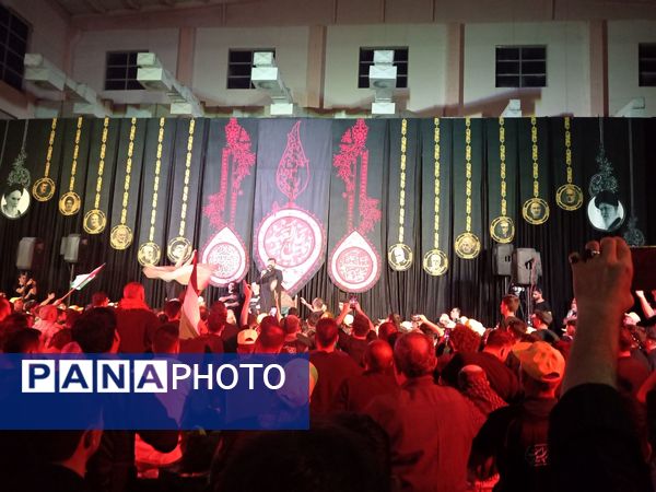 همایش بزرگ کشوری کاروان زیارتی رهسپاران عصر ظهور در ورزشگاه عراق 