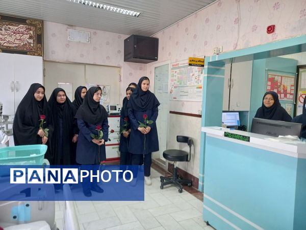 حضور دانش‌آموزان شهید نصرتی در بیمارستان خاتم الانبیاء (ص)