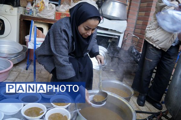 گرامیداشت شهادت حضرت زینب(س)بانوی دو عالم در مدرسه شهدای ۱۵خرداد قرچک
