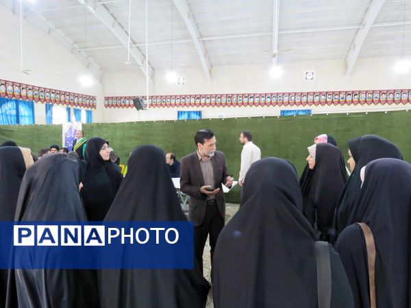 برگزاری میزخدمت آموزش و پرورش در محمدشهر کرج