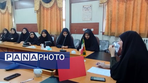 جلسه ویژه دانش آموزان بسیجی شهرستان خلیل‌آباد 