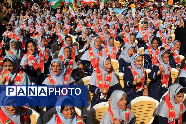 تجلی اقتدار مردم بهارستان در راهپیمایی ۱۳ آبان