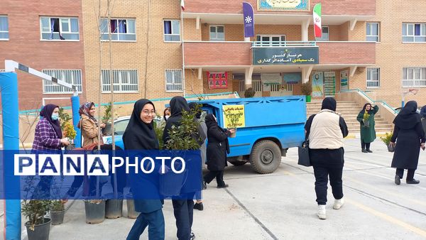 دوستی با طبیعت و شور و حال دانش‌آموزان دبیرستان فرزانگان استعداد درخشان ملارد