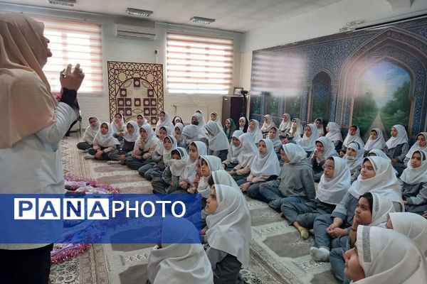 جشن بلوغ در دبستان شاهد فاطمه زهرا (س)