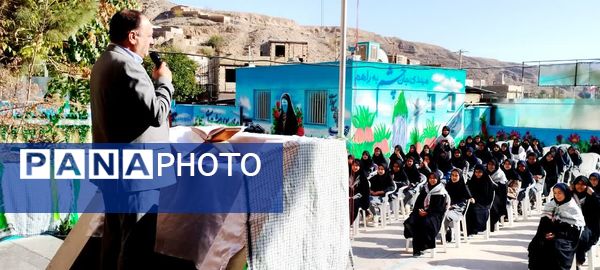 آیین نکوداشت و نواختن زنگ پدافند غیرعامل در شهرستان کلات