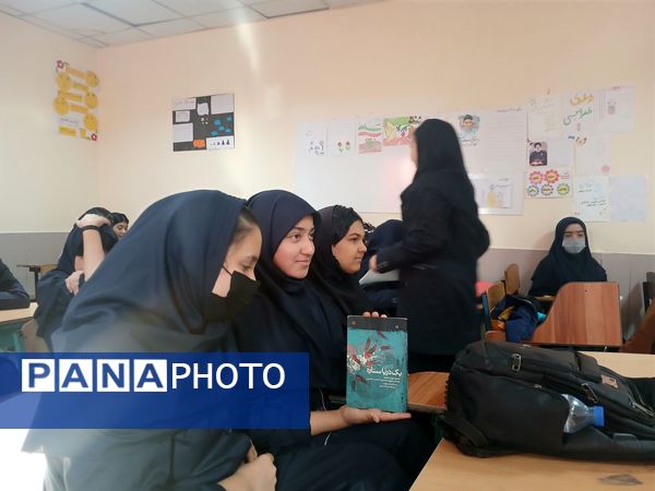 پرواز اندیشه‌ها در دبیرستان میرزا جعفر سروقد