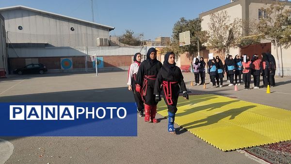 المپیاد ورزشی در مدرسه هوشیار ناحیه یک مشهد